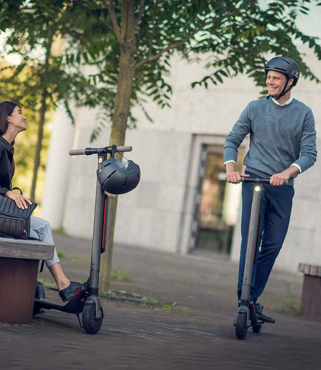 Segway-Ninebot Kickscooter ES4 lifestyle